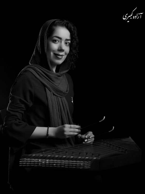 آزاده-کبیری